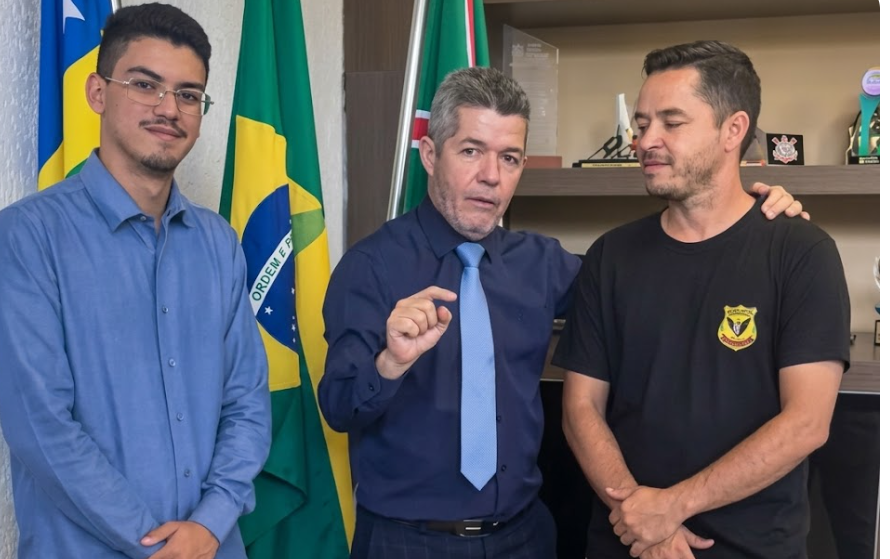r-e-a André Reis aponta Delegado Waldir como referência na defesa da segurança e do trânsito em Goiás