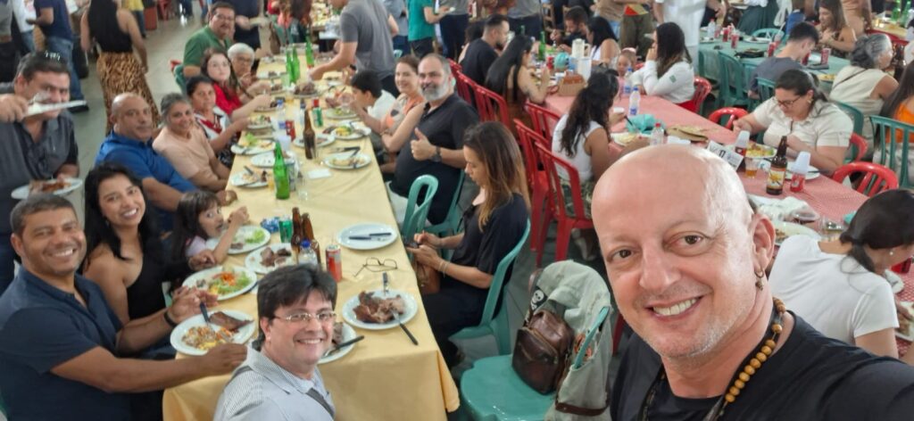 19d28fb8-3f59-4271-b13e-575c48eaf056-1024x472 Lideranças da Maçonaria marcam presença no tradicional Costelão do CTG e reforçam união em Valparaíso de Goiás