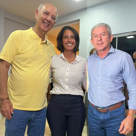 CAROL-FLEURY-E-O-VEREADOR-PLACIDO-CUNHA- Multidão em Vicente Pires sinaliza força política e projeta Carol Fleury como símbolo de renovação no DF