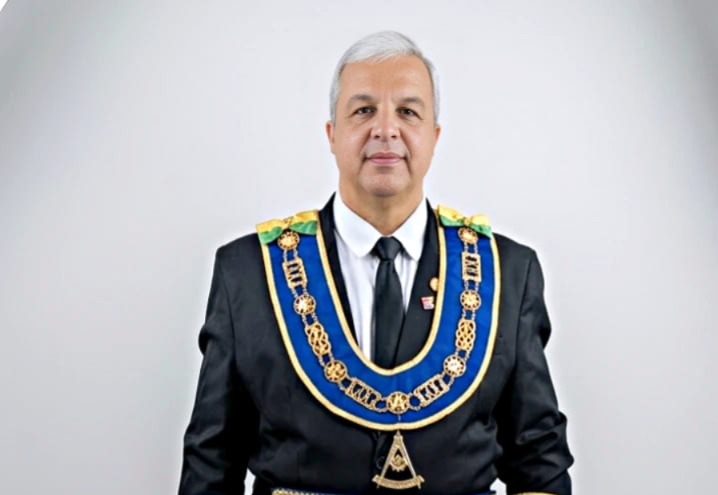 mestre Solenidade de iniciação na Loja Fraternidade Universal reúne cúpula da Maçonaria goiana em Valparaíso de Goiás