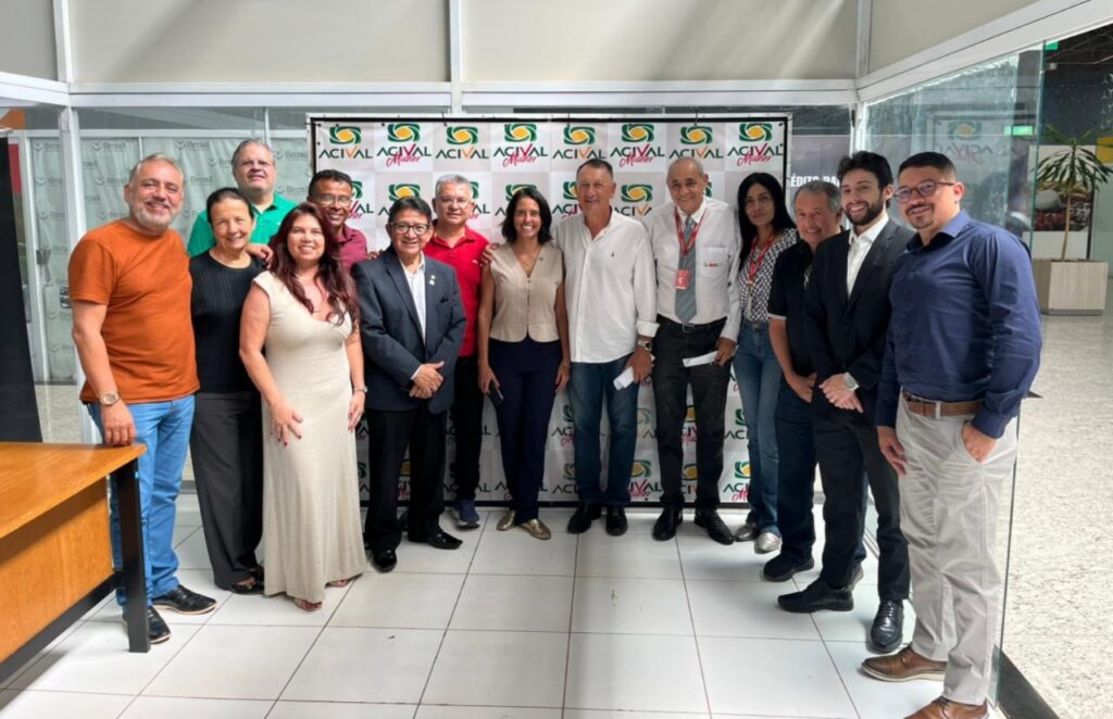 acival-1-1024x662 Comércio cobra menos burocracia e mais respeito ao empreendedor em Valparaíso de Goiás
