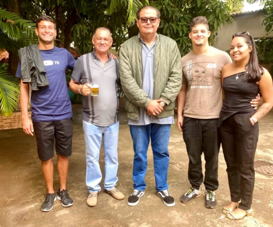 suenilson-e-ribamar-aniversario- Com Orgulho e prestígio, advogado Dr. Suenilson Sá e família comemoram o aniversário do professor Ribamar Veleda em Valparaíso