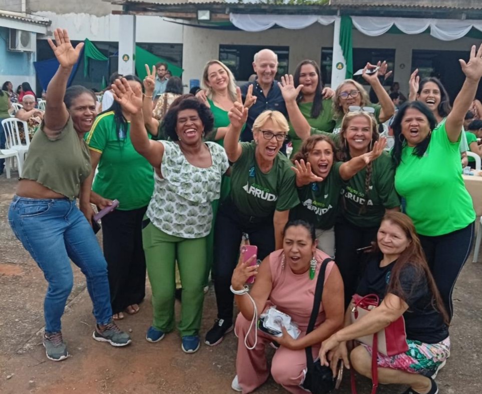 arruda-02 Arrudetes - Mulheres transformam admiração por Arruda em participação política