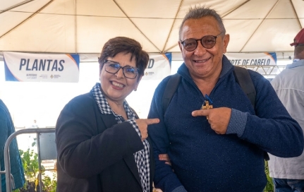 Captura-de-tela_11-9-2026_103248_gemini.google.com_ Bia de Lima e Dra. Zeli têm o apoio de Moisés Alves, presidente da Unimorar de Valparaíso de Goiás